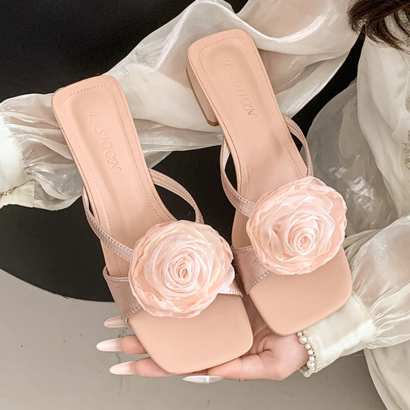 Women'S Fashion Trends Summer 2025 - Flower Women High Heels Sandals Square