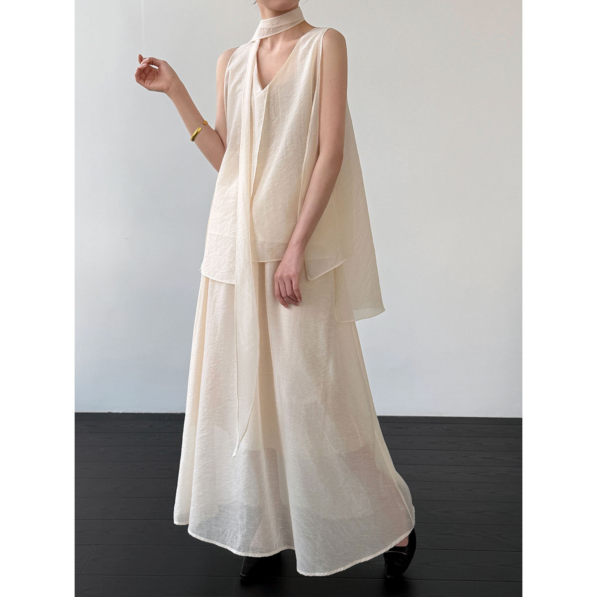 2026 Women Lace-Up V-Neck Slee - Women'S Fashion Trends Spring 2026 评论和价格