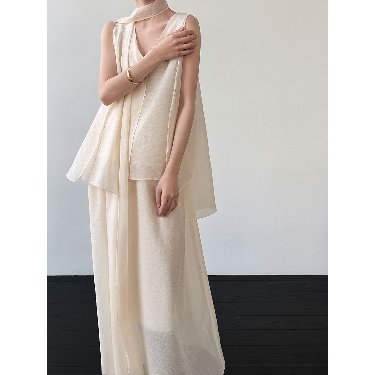 2026 Women Lace-Up V-Neck Slee - Women'S Fashion Trends Spring 2026 评论和价格