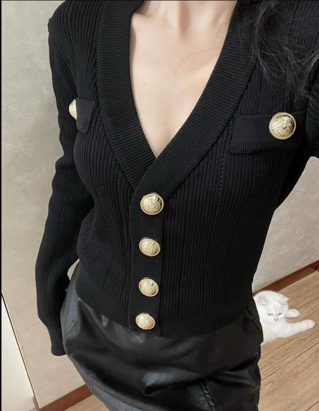 Gold Button Front Knit Cardiga - Women'S Fashion From The 90S 评论和价格
