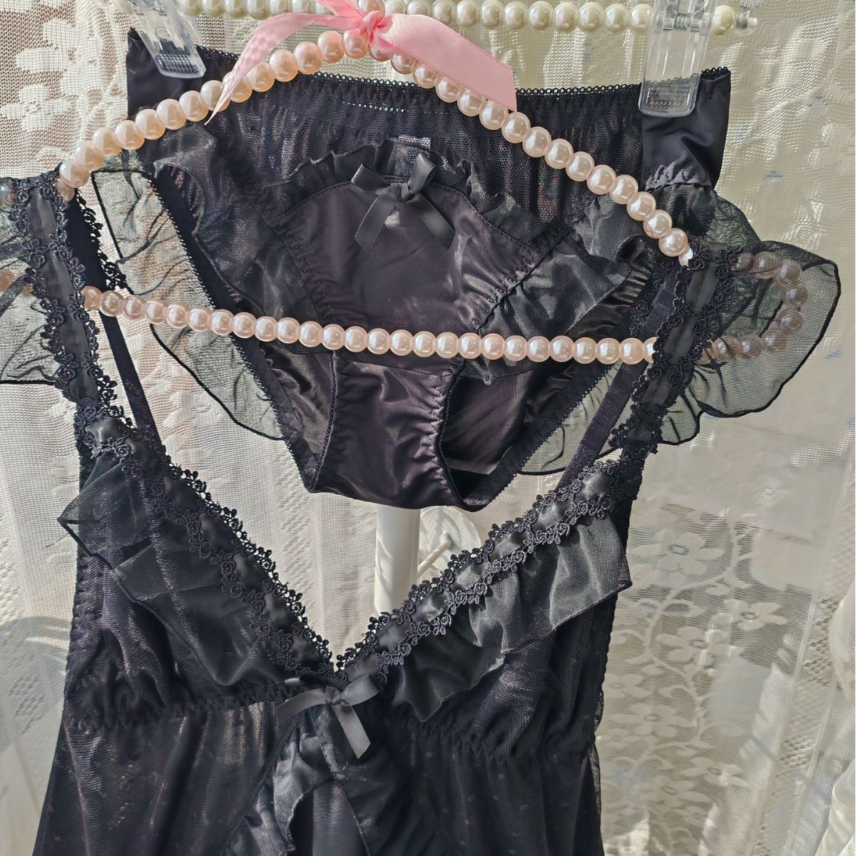 Women Black Ice Silk Nightgown - Spaghetti Strap Dress 评论和价格