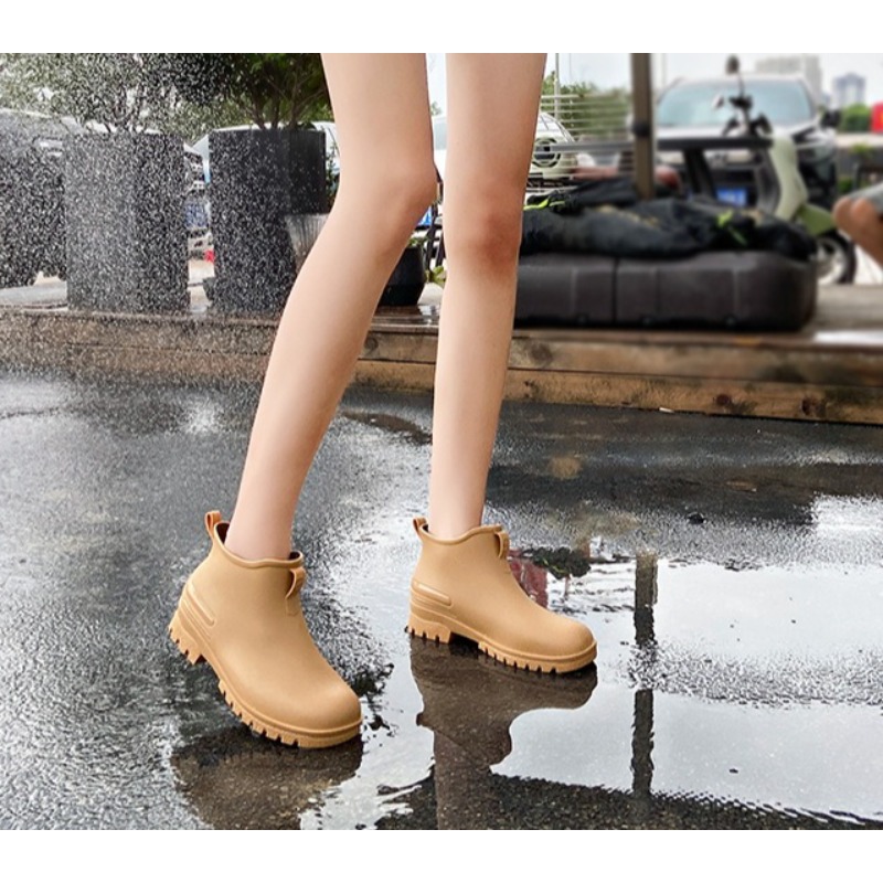 Fashion Plus Size Woman Shoes  - Women'S Fashion Rain Boots 评论和价格