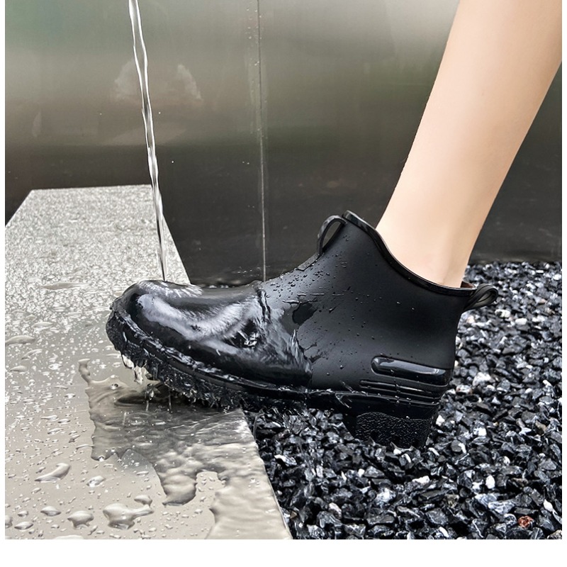 Fashion Plus Size Woman Shoes  - Women'S Fashion Rain Boots 评论和价格